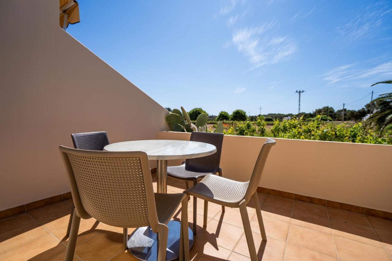 Apartamentos Marcelino - Formentera Break Es Pujols Luaran gambar