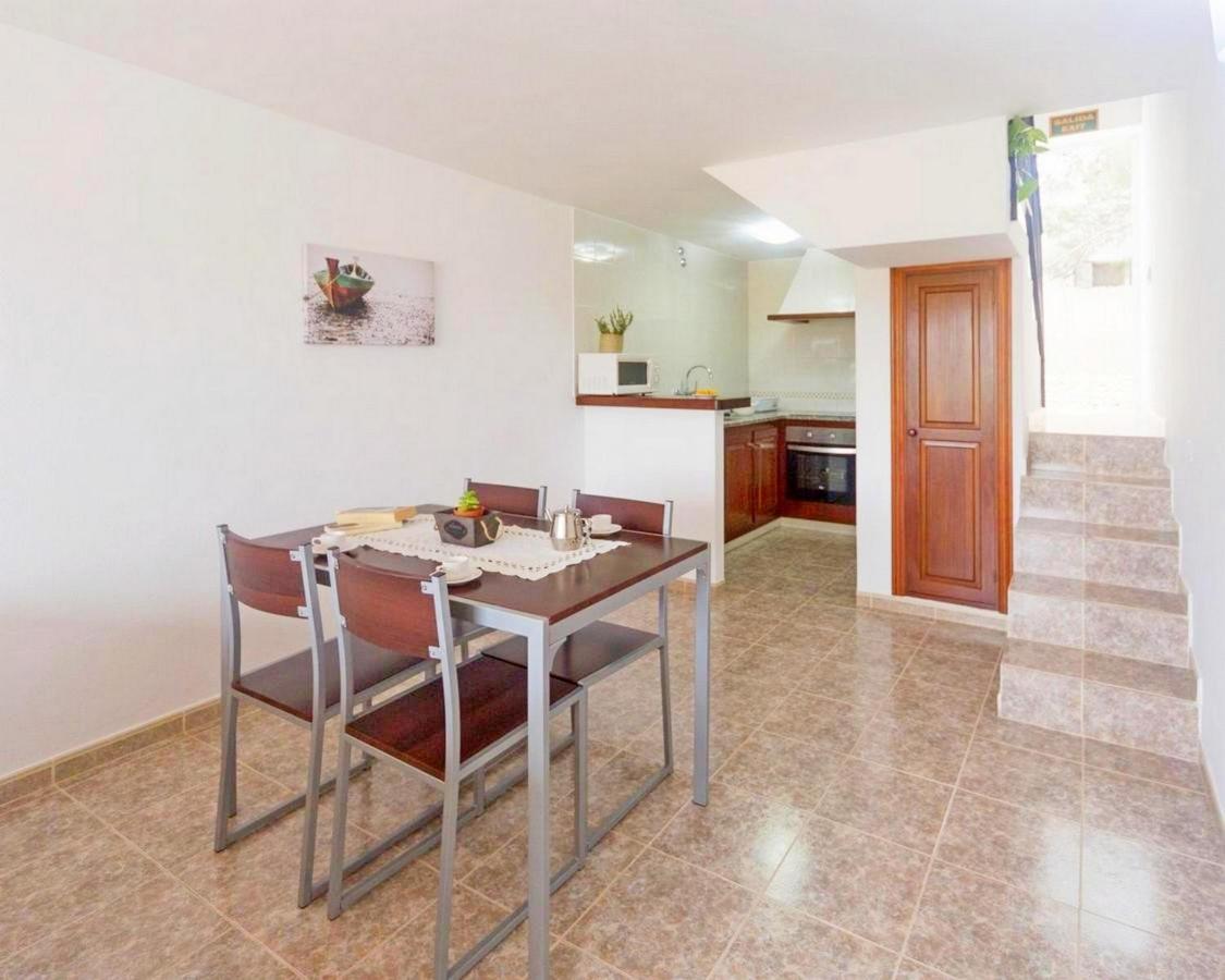 Apartamentos Marcelino - Formentera Break Es Pujols Luaran gambar