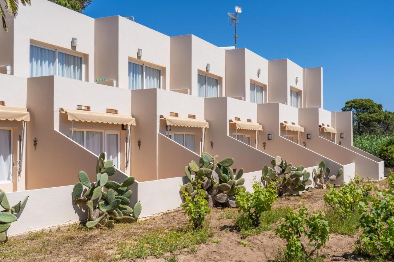 Apartamentos Marcelino - Formentera Break Es Pujols Luaran gambar